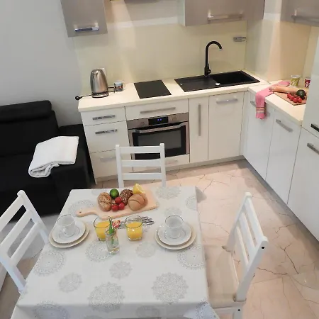 アパート Apartament Z Klimatem *